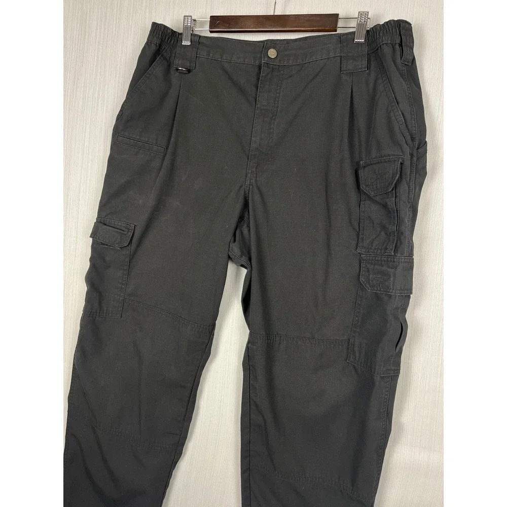 5.11 Tactical Series Cargo Pants Mens 40x30 Black Ripstop Utility Rugged